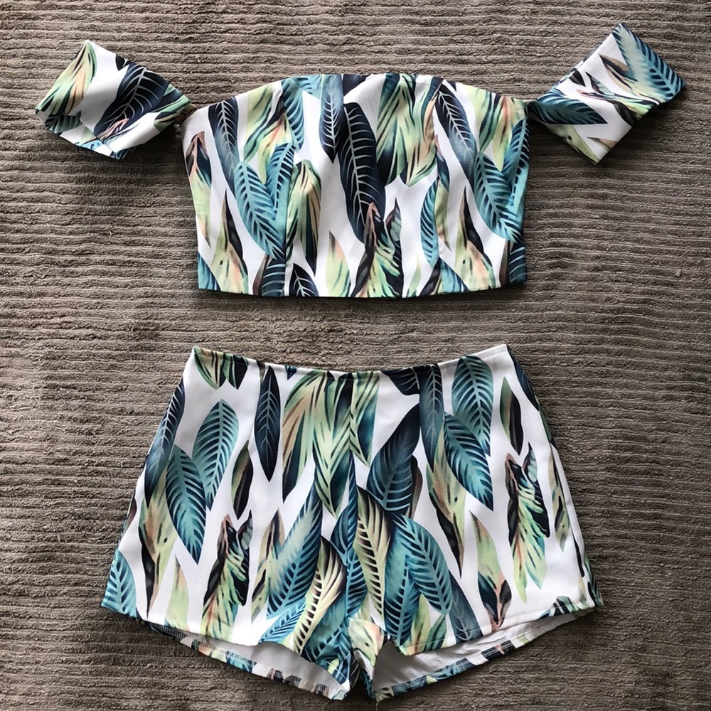Two piece palm print outfit